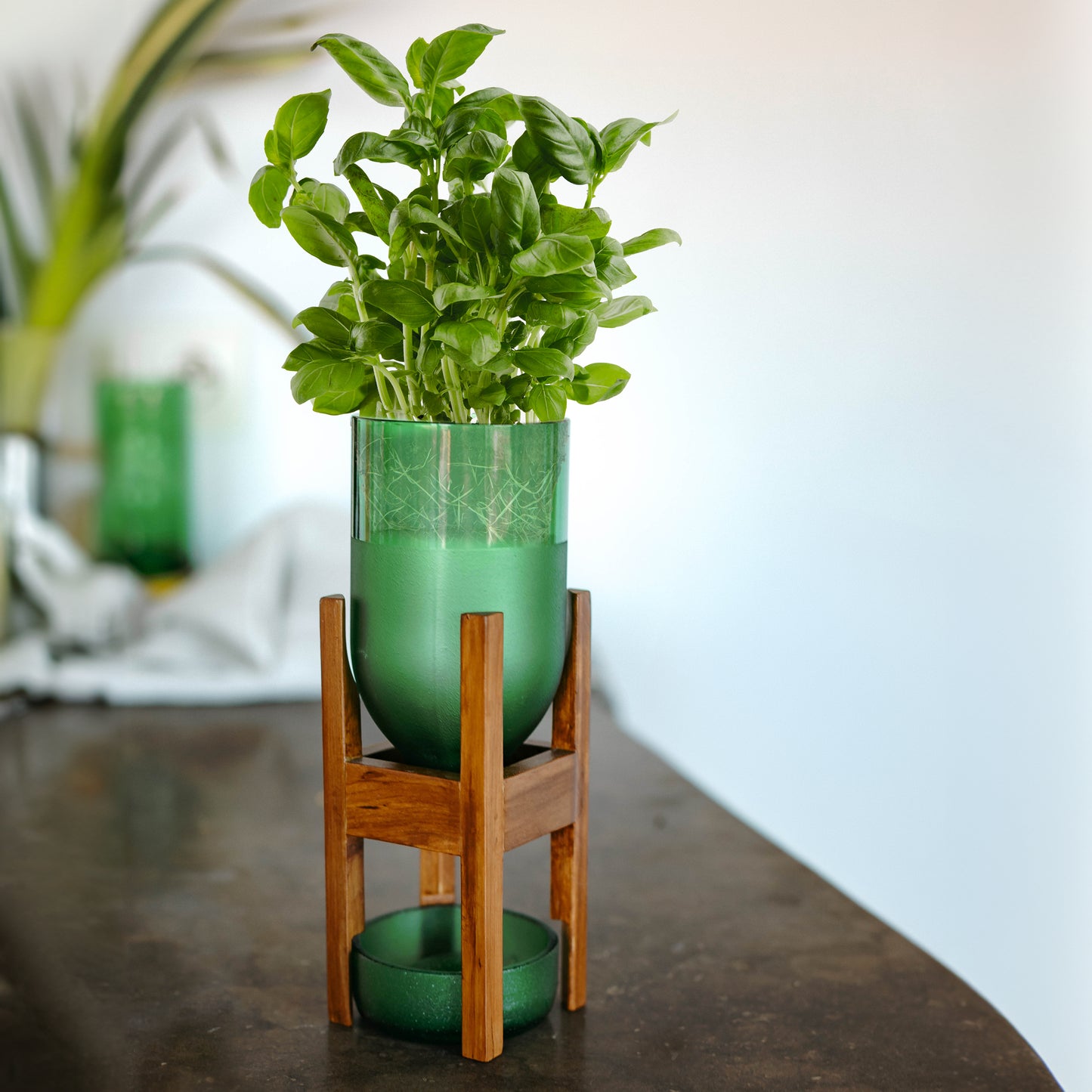 UPcycled Planter Pilo "High" Green - Sustainable Glass