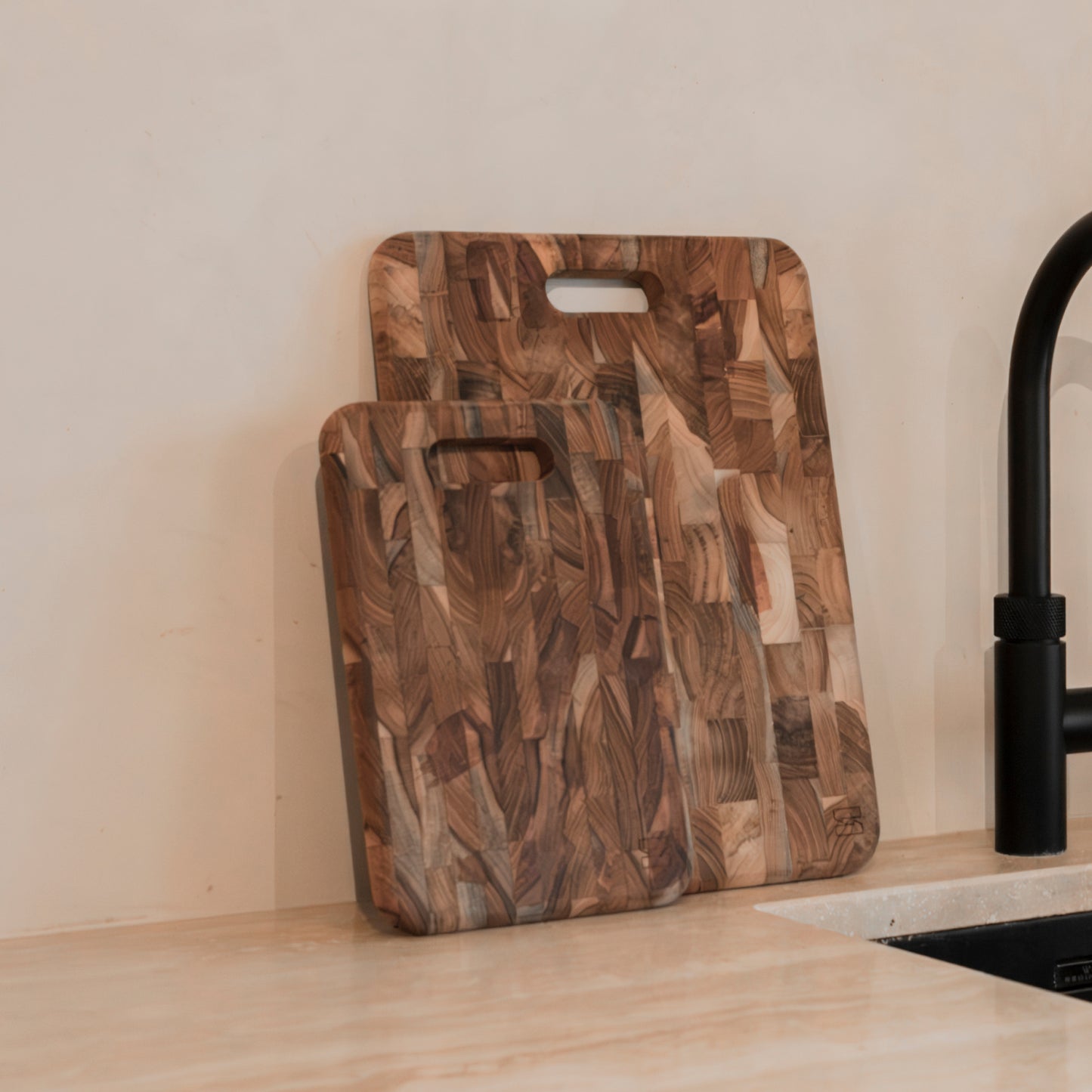 Planche en bois « Petite » UPcyclée - Ustensiles de cuisine durables et respectueux de l’environnement